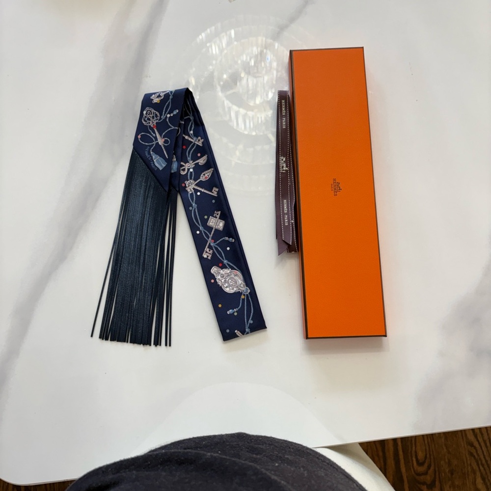 Hermes blue marine fringe twilly leather
